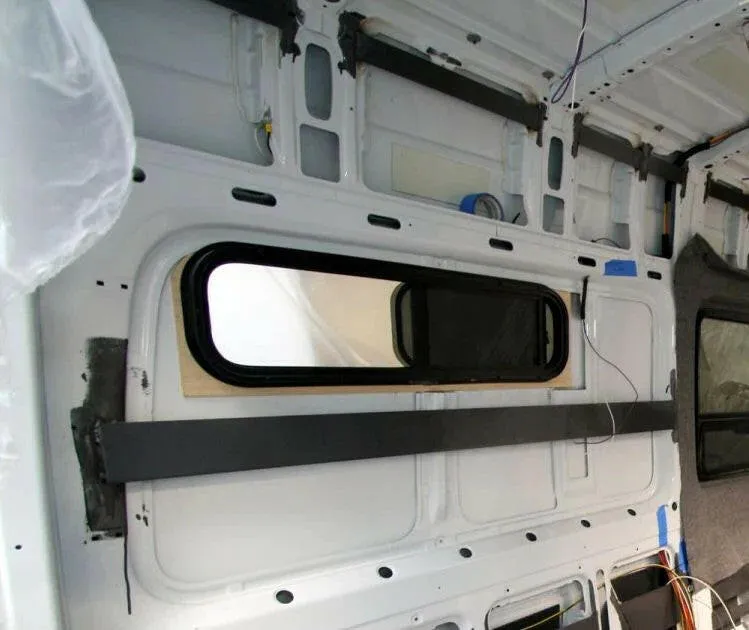 PANEL BED WINDOW 10X36 - DRIVER SIDE