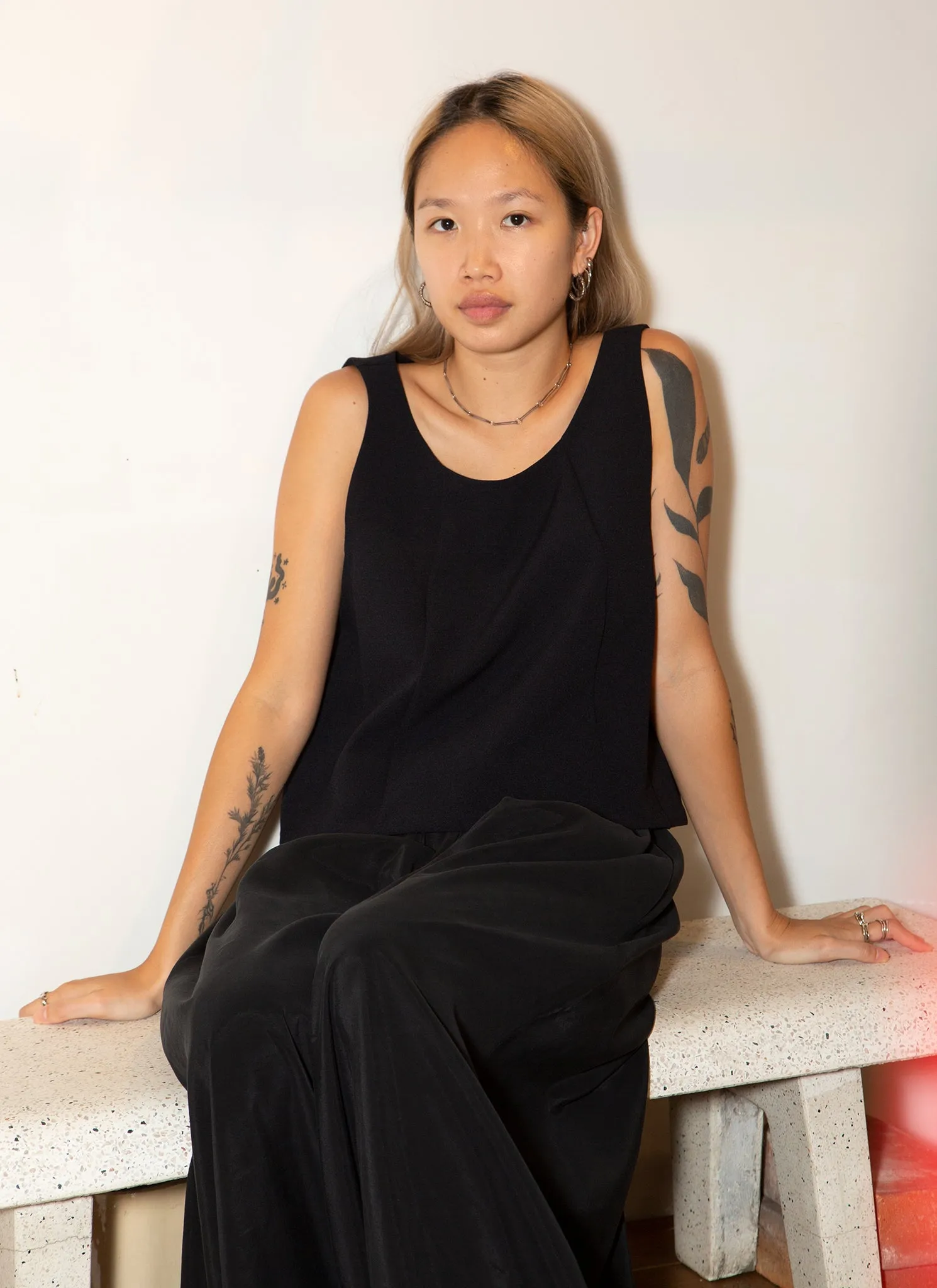 Rang Six-Panel Cropped Top - Black Blue