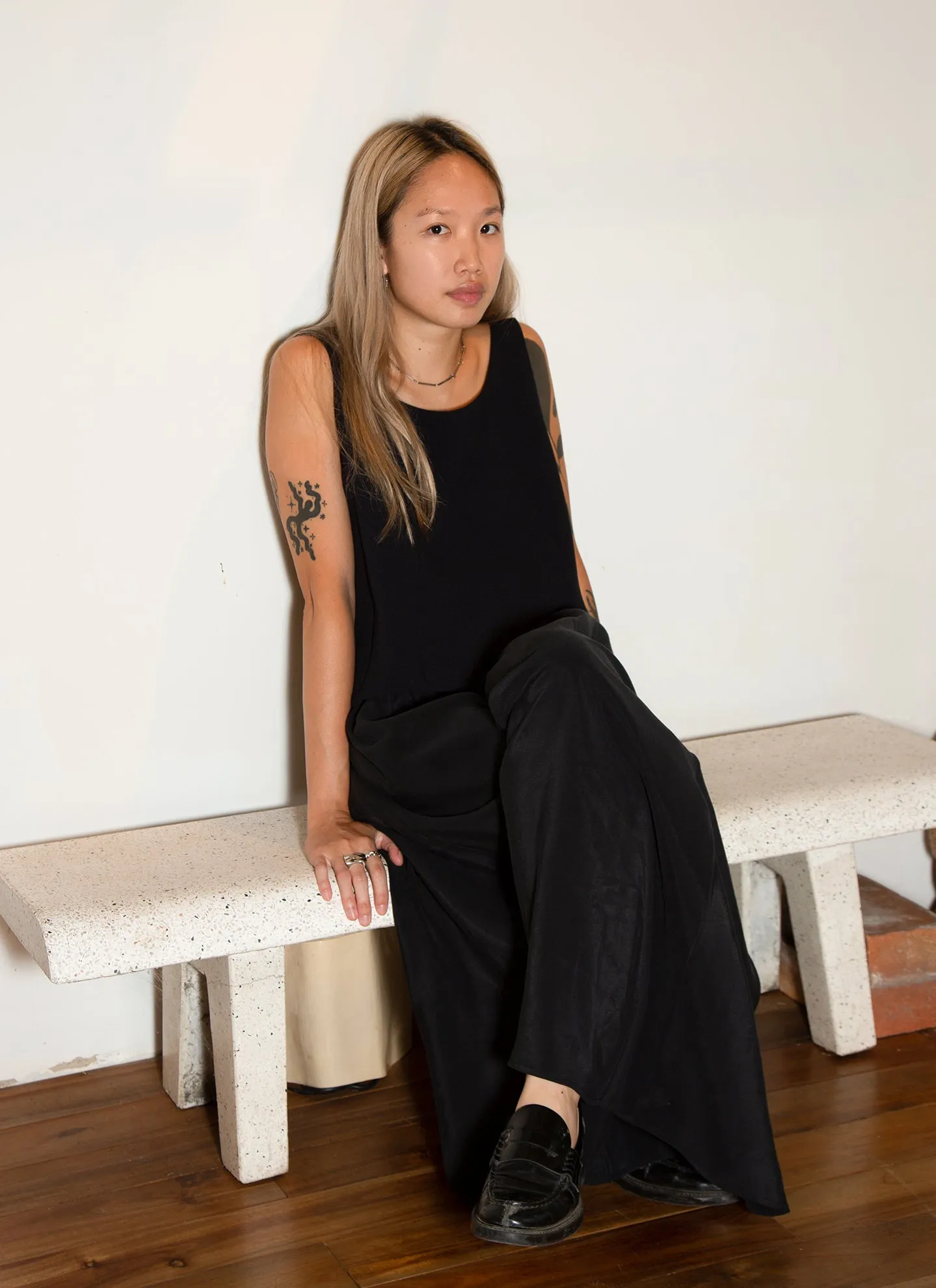 Rang Six-Panel Cropped Top - Black Blue