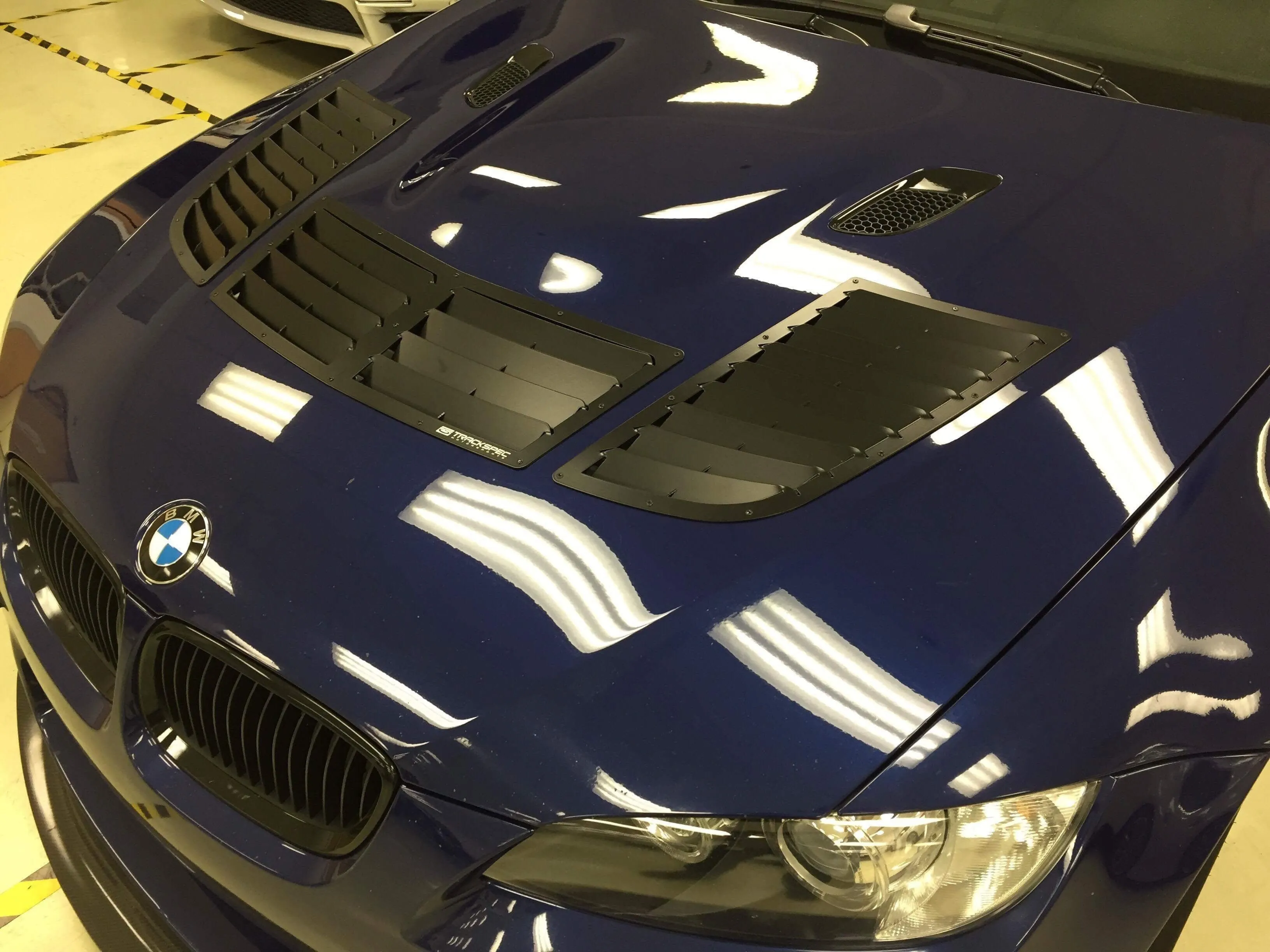 Trackspec Hood Louvers BMW E90/E92 M3 (08-13) Full Center/Sides Vents Kit